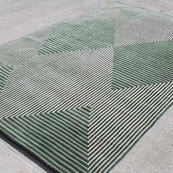 thamelmartUSA R17694/1124 Gorgeous Hand Made Tibetan Woolen Area Rug 6 Feet X 10 Feet Made in Nepal