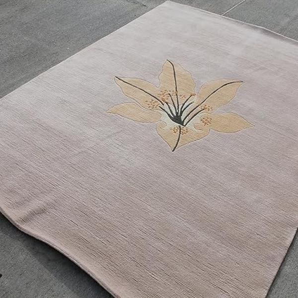 Thamel Mart R154 Gorgeous Flower Tibetan Woolen Area Rug 5.8' X 7.9' Handmade in Nepal