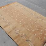 RST25282 Gorgeous Modern Design Hand Made Tibetan Woolen Area Rug 5 Feet X 8 Feet Made in Nepal
