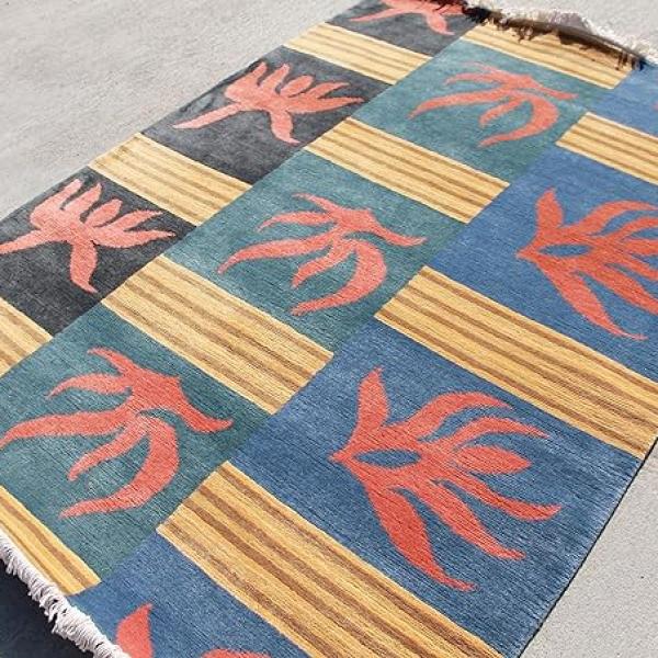 RSG4729 Gorgeous Modern Design Hand Made Tibetan Woolen Area Rug 4.7 Feet X 6.7 Feet Made in Nepal