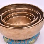 Chakra Healing Tibetan Singing Bowls Set of 7 pieces ~ Hand Hammered Himalayan Meditation Bowls ~ 5"-10" ~ included 7 Mallets, 7 cushions & 1 drum stick. Handmade in Nepal by Thamelmart