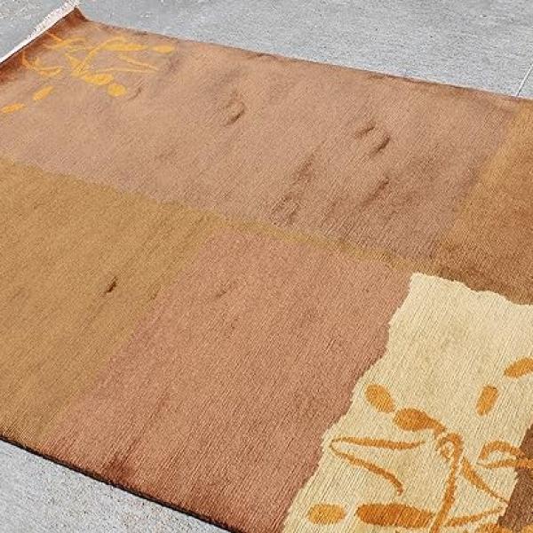 RSG4713 Gorgeous Modern Design Hand Made Tibetan Woolen Area Rug 4.7 Feet X 6.7 Feet Made in Nepal