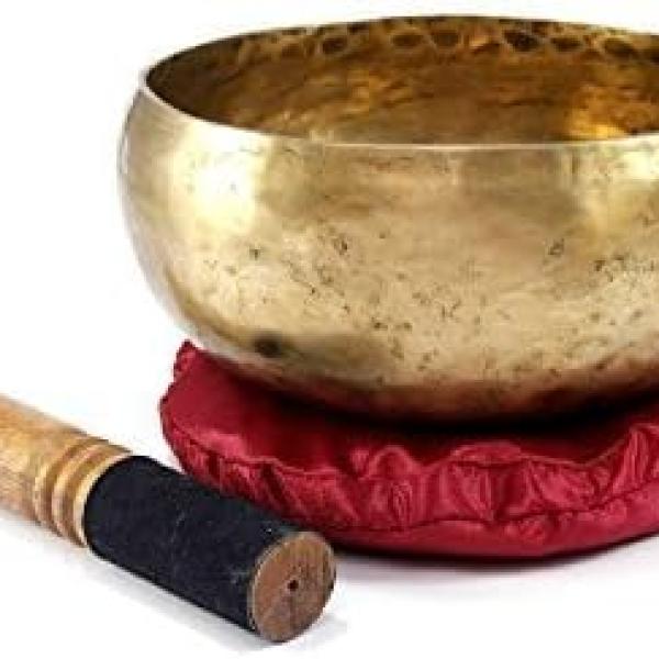 Tibetan Singing Bowl Set - 4th Chakra F (6.75 Inch) - Premium quality