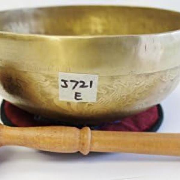 J721 8" Energetic Solar 'E'' Chakra Healing Hand Hammered Tibetan Singing Bowl Made in Nepal
