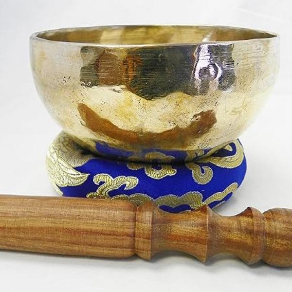 F586N 5" Palm Size Energetic Third Eye 'A' Chakra Healing Tibetan Singing Bowl Made in Nepal
